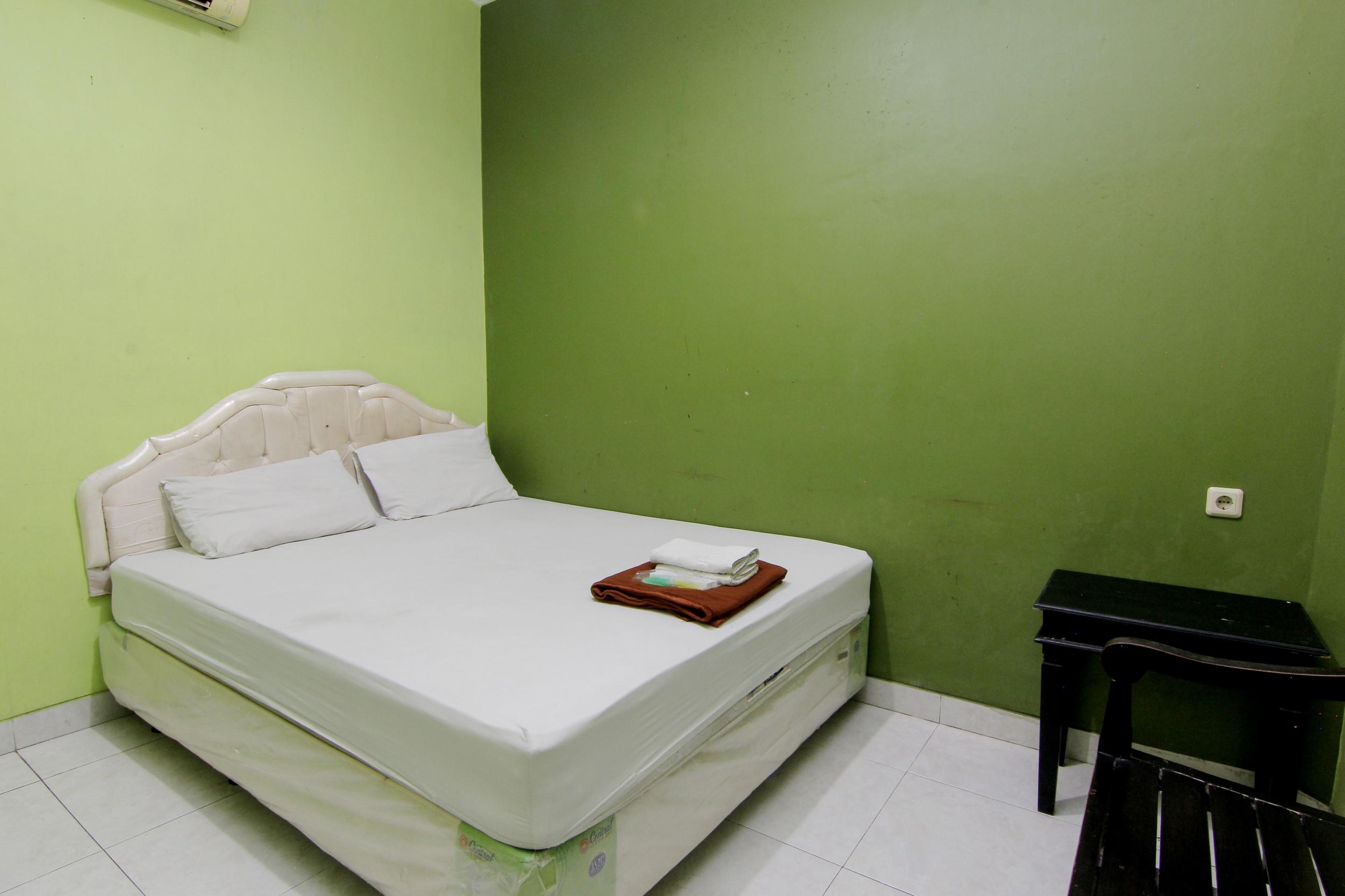 Popi - Pisang Wisma tamu